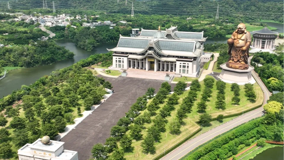 天恩彌勒佛院