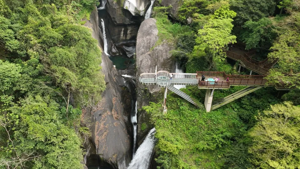 青蛙石天空步道