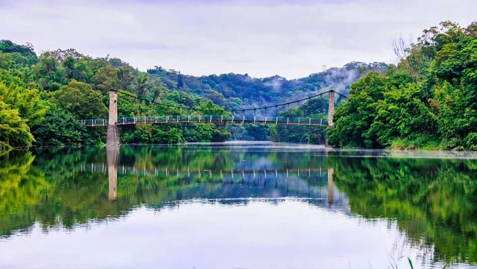 寶湖吊橋．碧湖吊橋