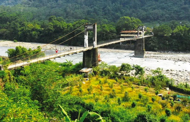 內灣吊橋