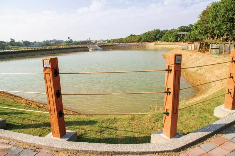龍昇湖