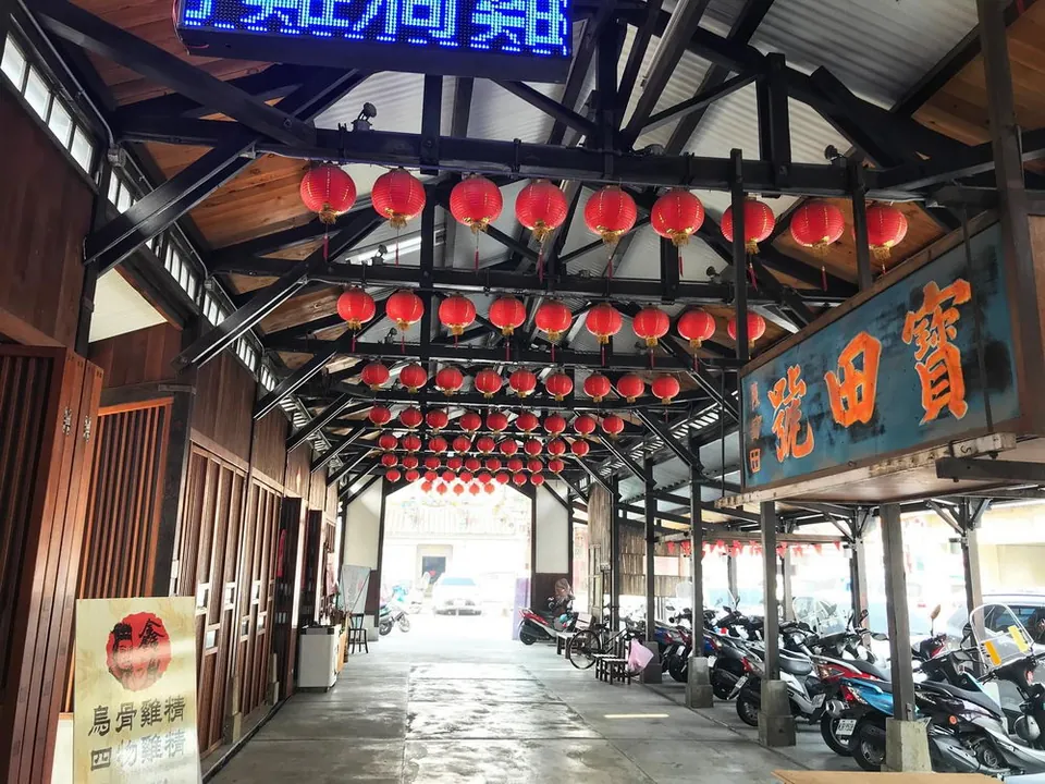土庫老街(第一市場、庄役場、故事館及順天宮)