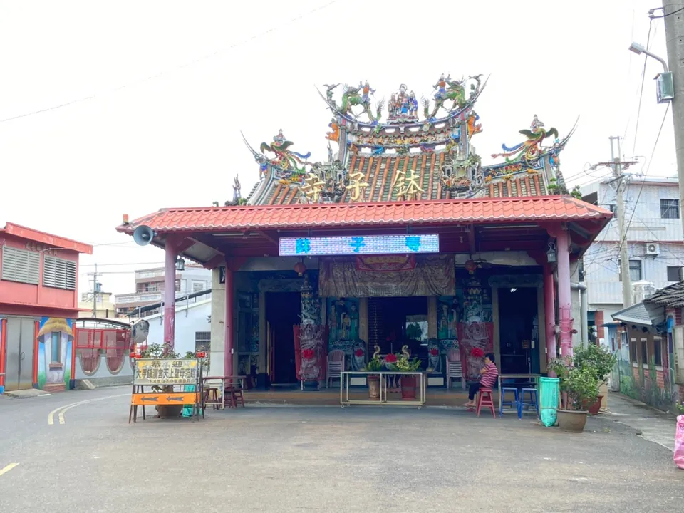 下湳鉢子寺
