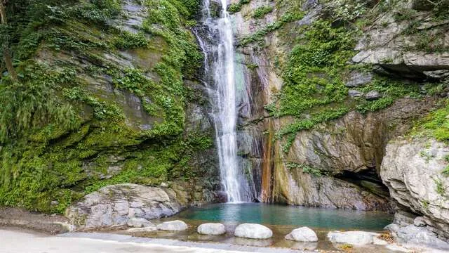 知本林道瀑布