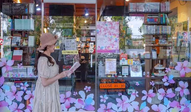 ｢花現台北杜鵑花季｣ 溫羅汀咖啡街區巷弄