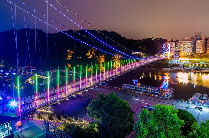 碧潭吊橋