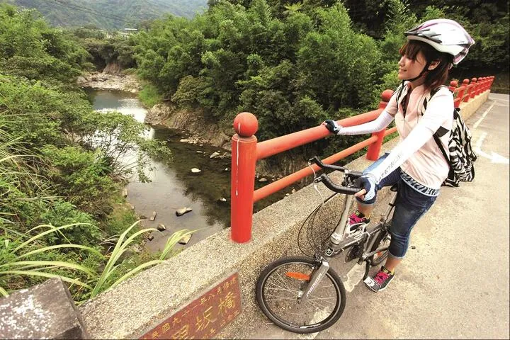 金瓜寮溪自行車道