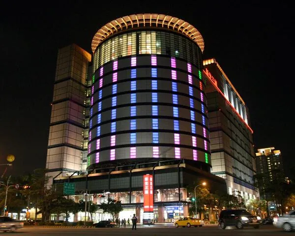 新光三越百貨_台中中港店
