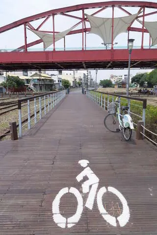 西臨港線自行車道