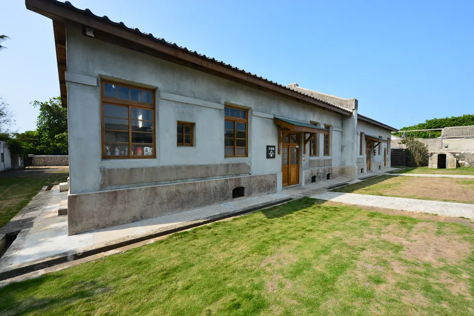 沿菊書店